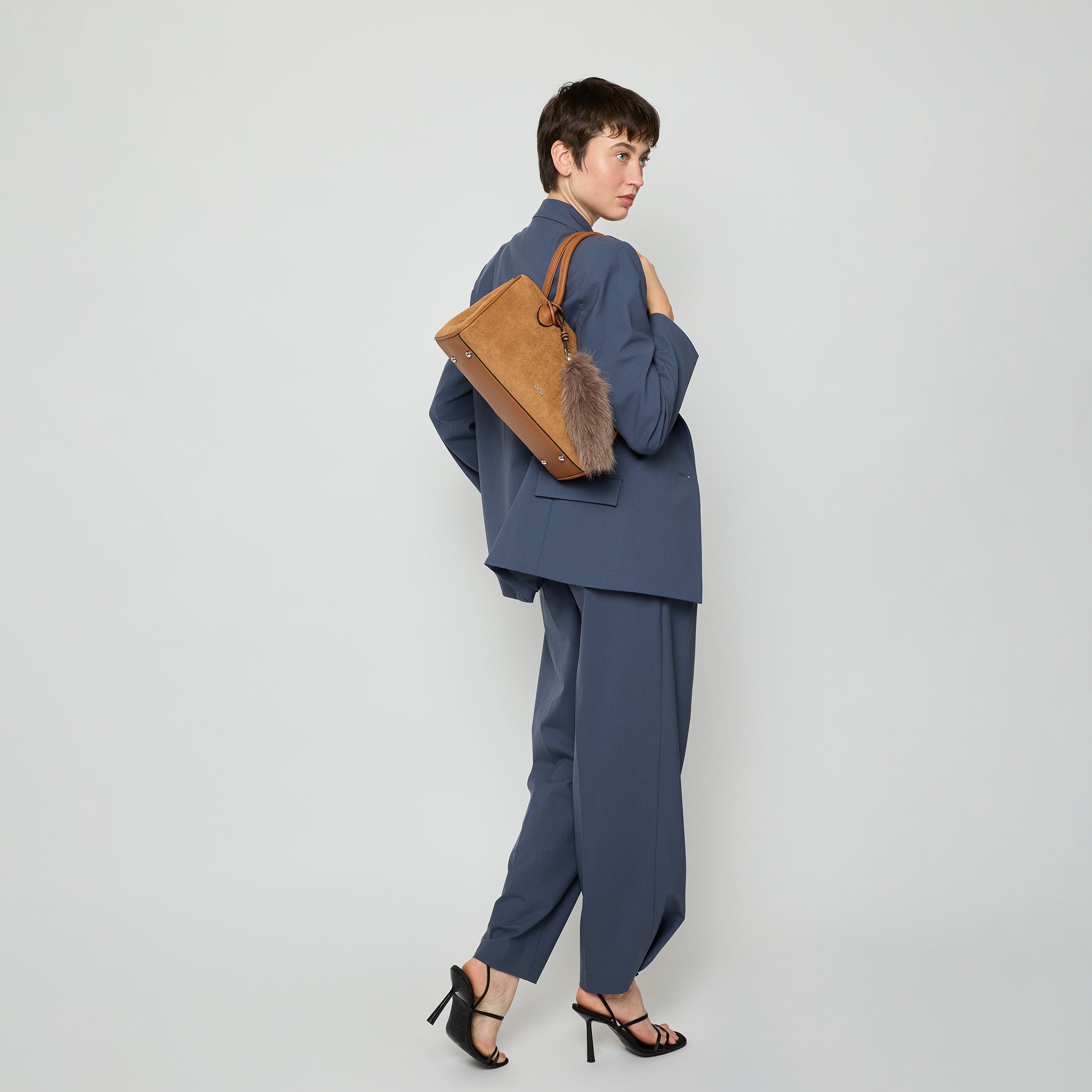 Schultertasche Soho R261
